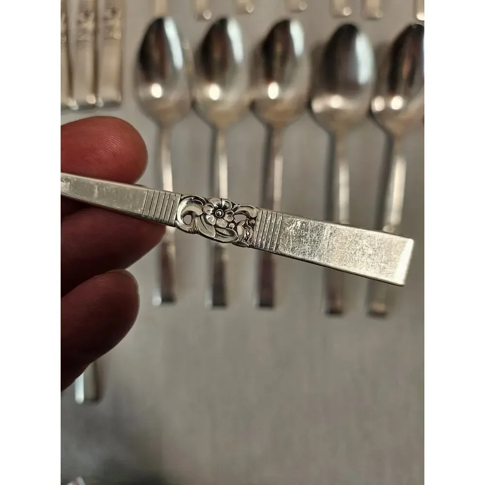 Oneida Community Morning Star Silverplate Flatware 26 Piece Lot
